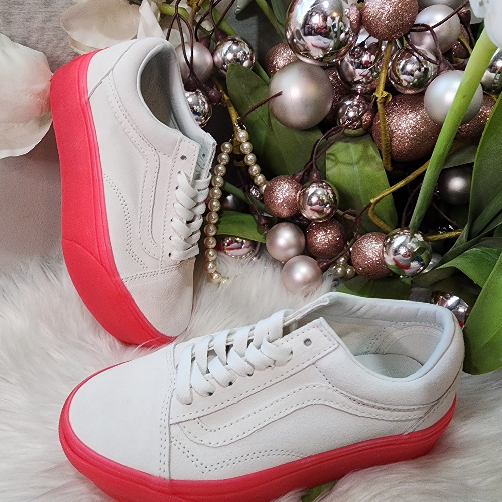 Vans UA Stackform sneakers in white with pink gum sole size5.5 new - Picture 2 of 10